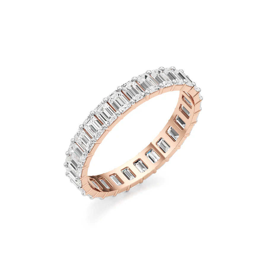 Everyday Luxe Ring – Elegant Sparkle in Yellow Gold