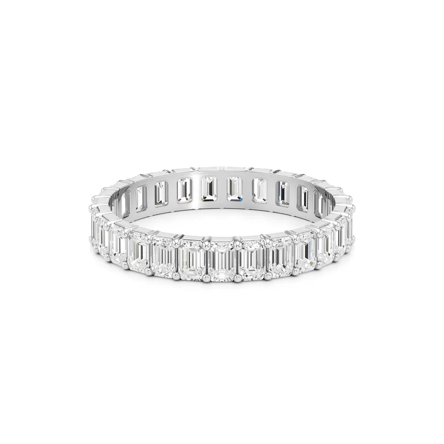 Everyday Luxe Ring – Elegant Sparkle in Yellow Gold