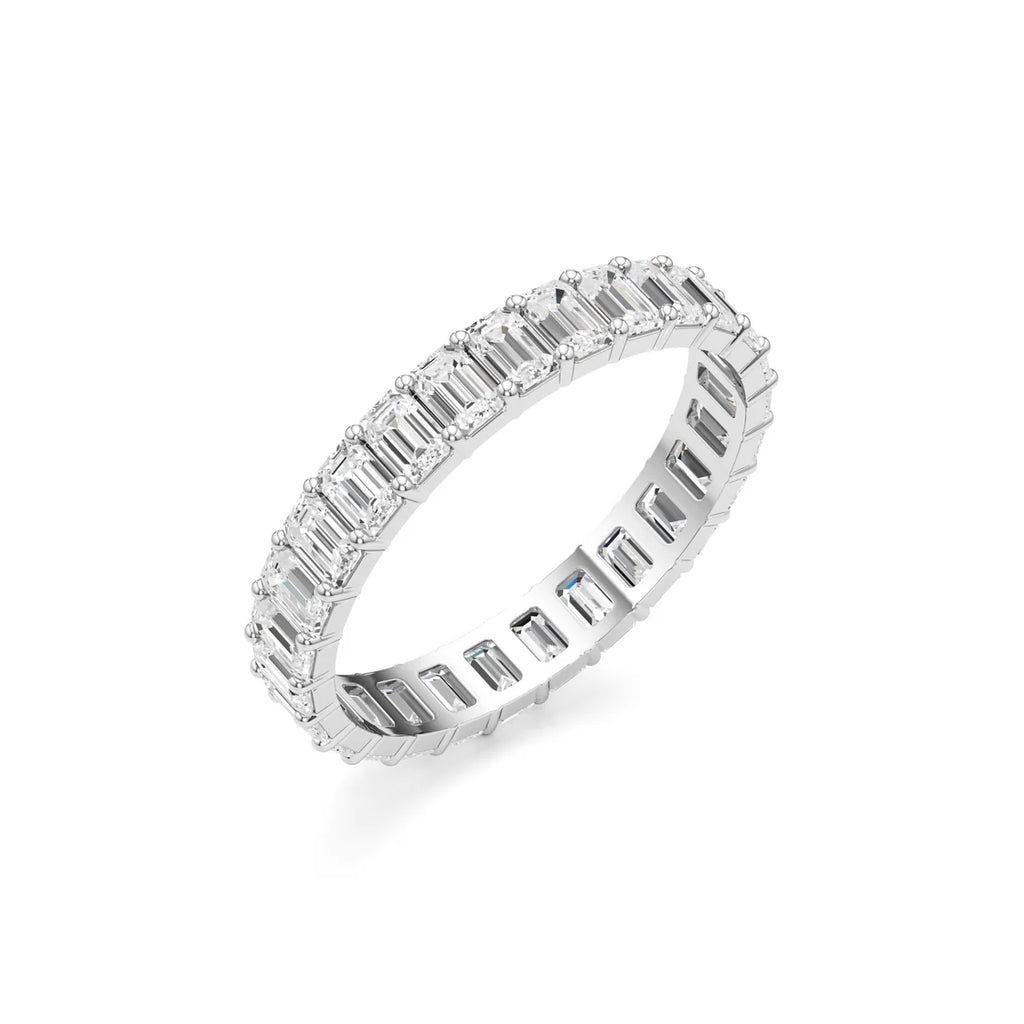 Everyday Luxe Ring – Elegant Sparkle in Yellow Gold