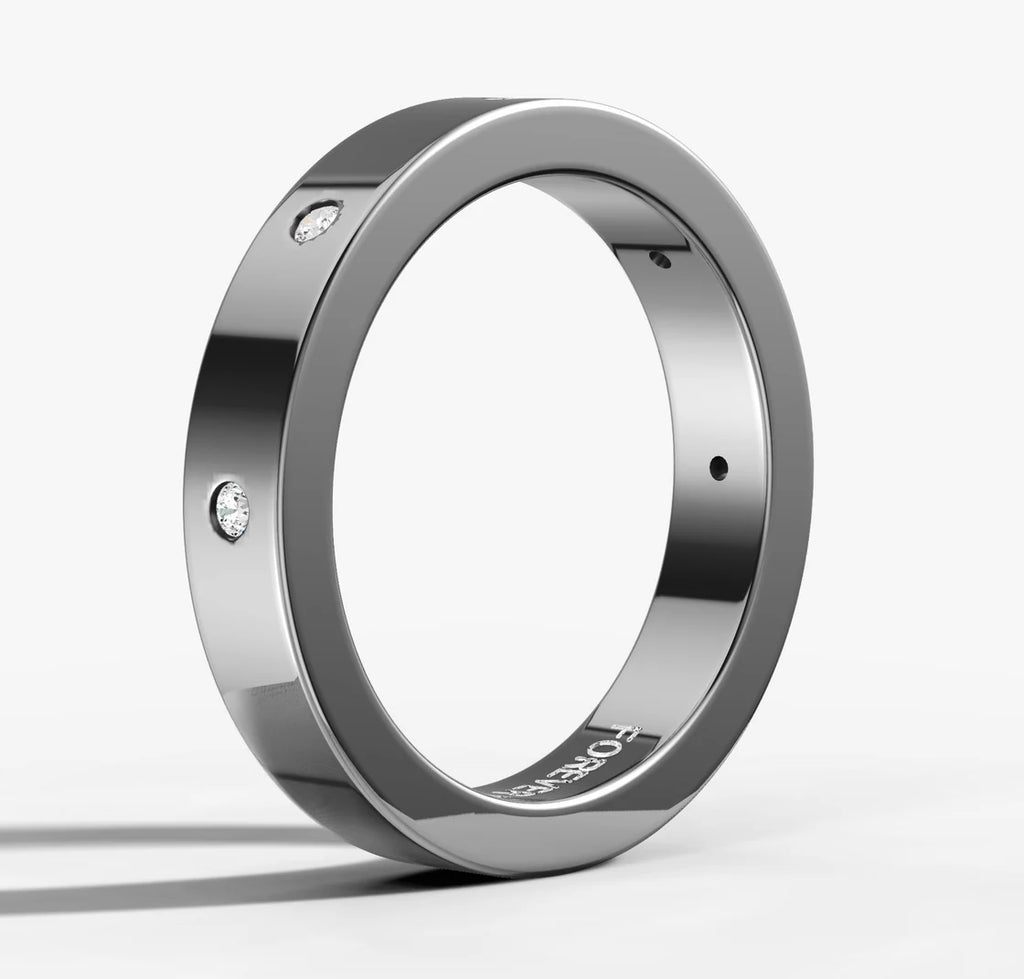 Hammer Set Flat Band With 0.01ct round brilliant cut diamonds