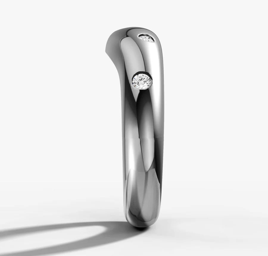 Hammer Set Dome Band With Round Brilliant Cut Diamonds