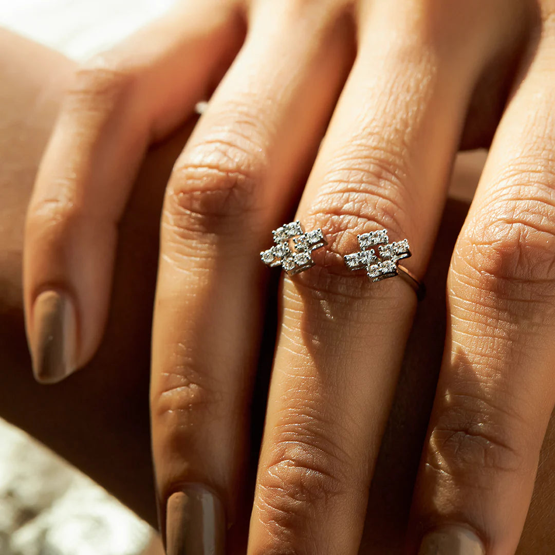 Geometric Open Diamond Ring in White Gold – Minimal Modern Statement