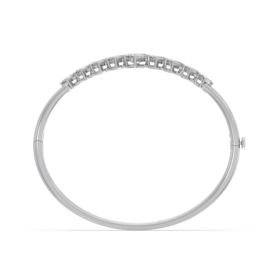 Baguette Diamond Bangle in Yellow Gold – Elegant & Stylish Bracelet
