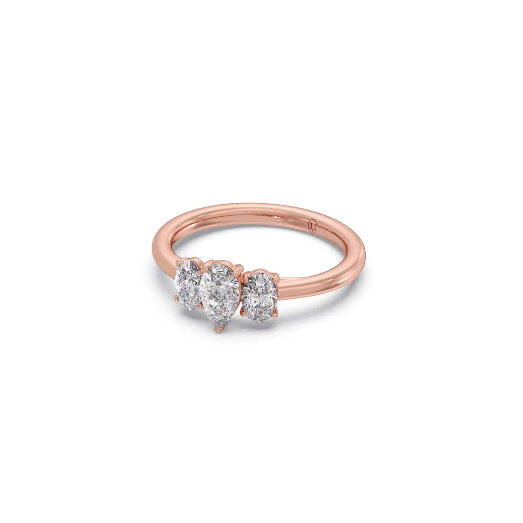 Three Oval Diamond Ring in Yellow Gold – Classic & Elegant Design