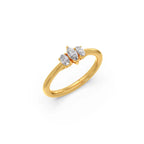 Three-Stone Diamond Ring in Yellow Gold – Pear-Shaped Diamonds