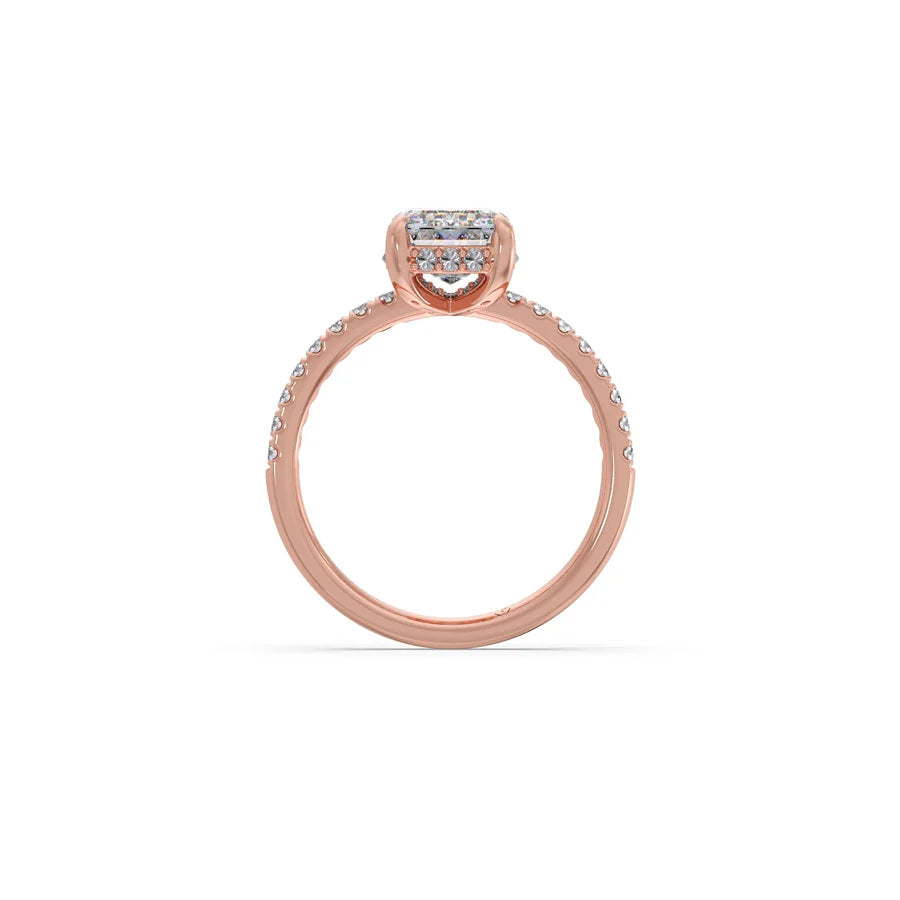 Emerald-Cut Diamond Solitaire Ring in Yellow Gold – Classic Elegant Engagement Style