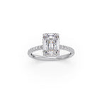 Emerald-Cut Diamond Solitaire Ring in Yellow Gold – Classic Elegant Engagement Style