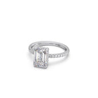 Emerald-Cut Diamond Solitaire Ring in Yellow Gold – Classic Elegant Engagement Style
