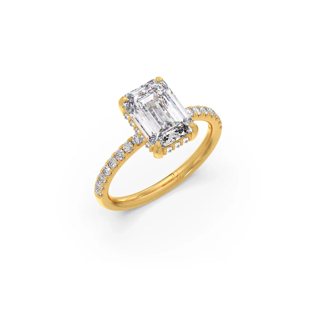 Emerald-Cut Diamond Solitaire Ring in Yellow Gold – Classic Elegant Engagement Style