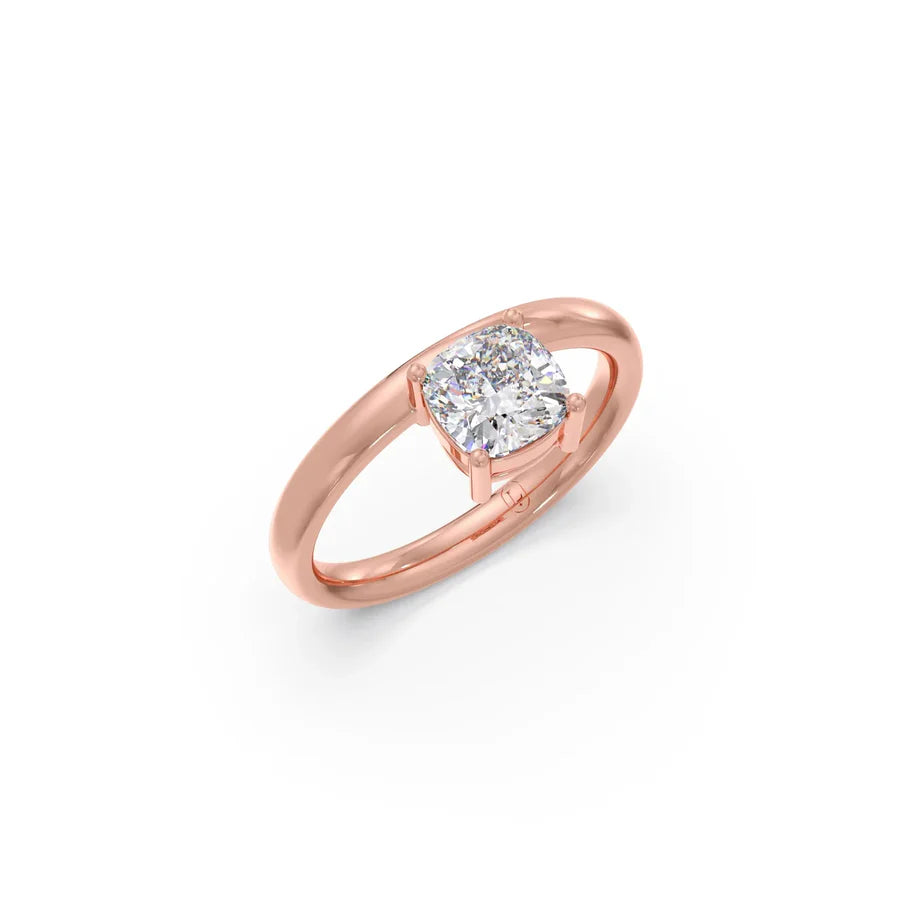 Cushion-Cut Diamond Solitaire Ring in Yellow Gold – Elegant Engagement Ring