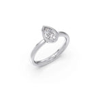Pear-Shaped Diamond Solitaire Ring in Yellow Gold – Elegant Engagement Ring