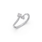Two-Stone Diamond Ring in Yellow Gold – Round and Heart-Shaped Diamonds