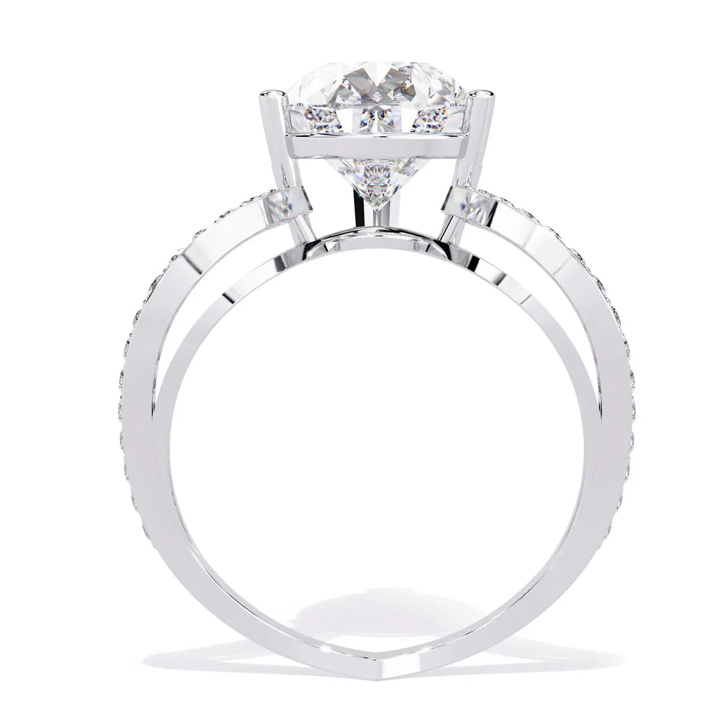 Lab-Grown Pear Diamond Ring